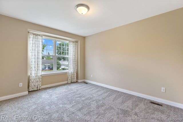 68 Biltmore Drive, Troy, MI 48084