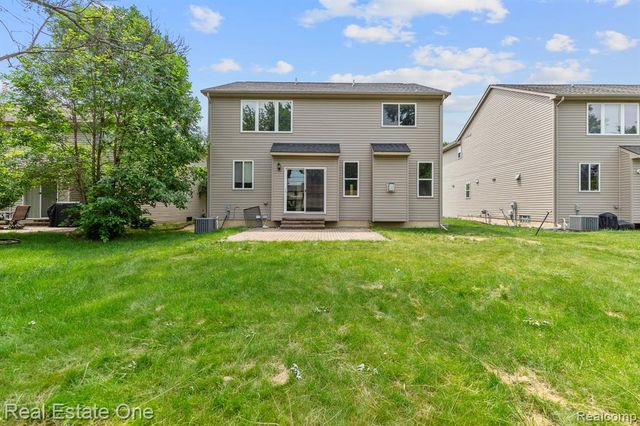 68 Biltmore Drive, Troy, MI 48084