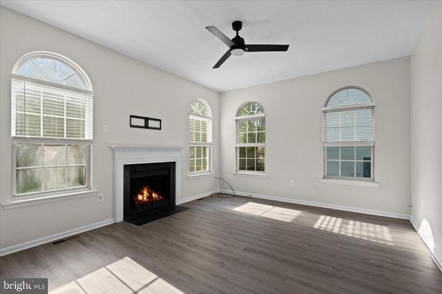 2230 COMMUNITY DR, Waldorf, MD 20601