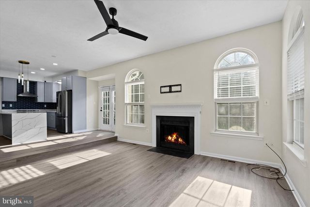 2230 COMMUNITY DR, Waldorf, MD 20601