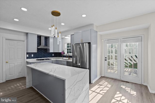 2230 COMMUNITY DR, Waldorf, MD 20601