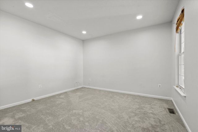 2230 COMMUNITY DR, Waldorf, MD 20601