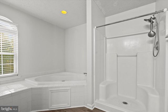 2230 COMMUNITY DR, Waldorf, MD 20601