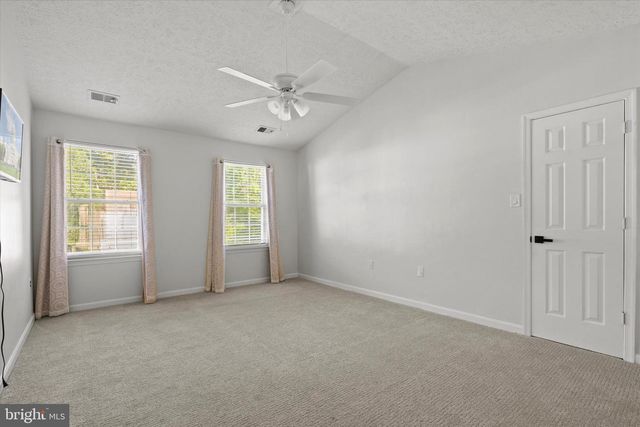 2230 COMMUNITY DR, Waldorf, MD 20601