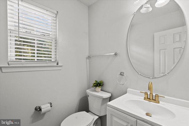 2230 COMMUNITY DR, Waldorf, MD 20601