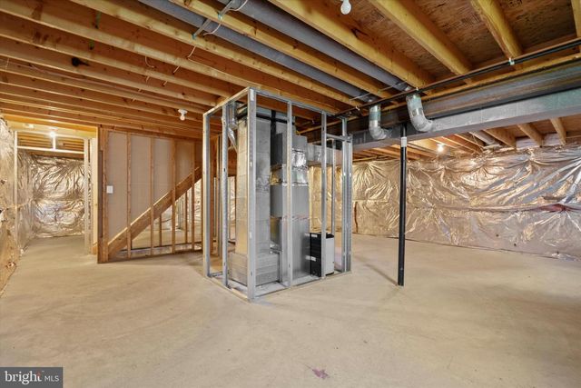 2230 COMMUNITY DR, Waldorf, MD 20601