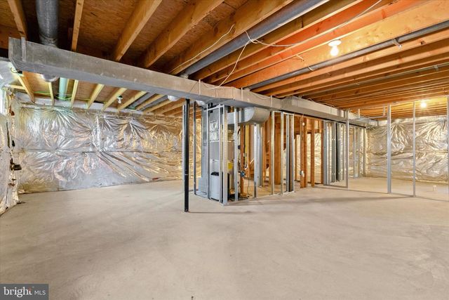 2230 COMMUNITY DR, Waldorf, MD 20601