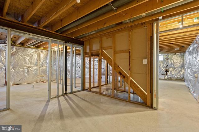 2230 COMMUNITY DR, Waldorf, MD 20601