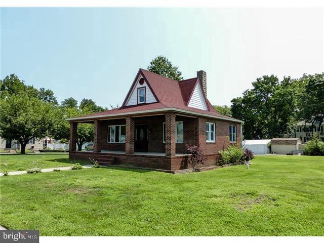 7018 N RADCLIFFE ST, Bristol, PA 19007