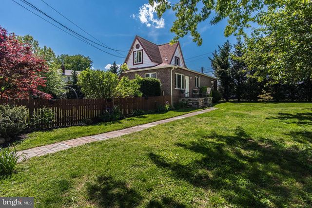 7018 N RADCLIFFE ST, Bristol, PA 19007
