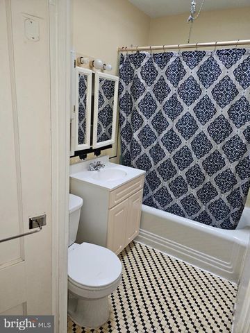 7266 SPRUCE ST, Upper Darby, PA 19082