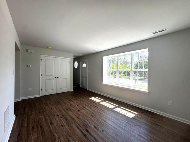 1103 HOLLY BERRY LN, Millville, NJ 08332