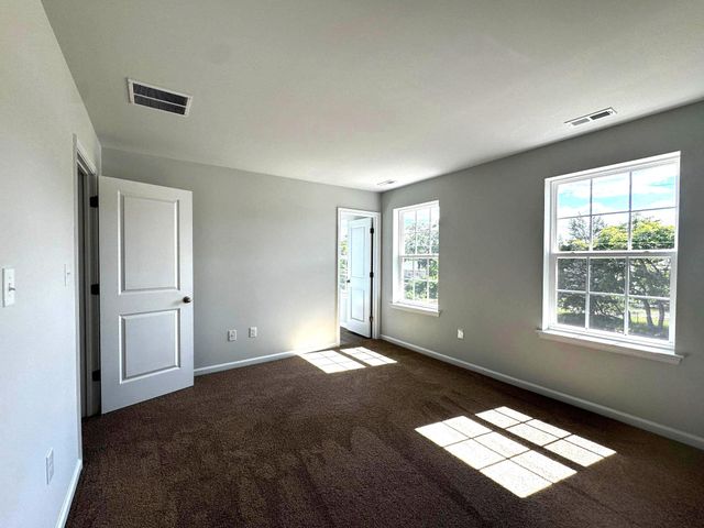 1103 HOLLY BERRY LN, Millville, NJ 08332
