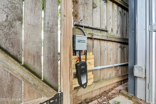 1112 Mulberry St, Louisville, KY 40217