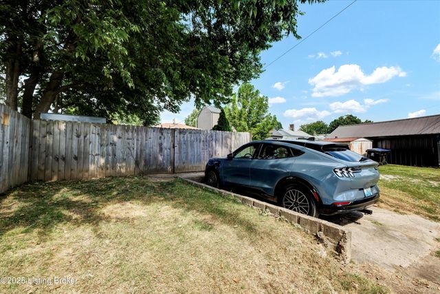 1112 Mulberry St, Louisville, KY 40217