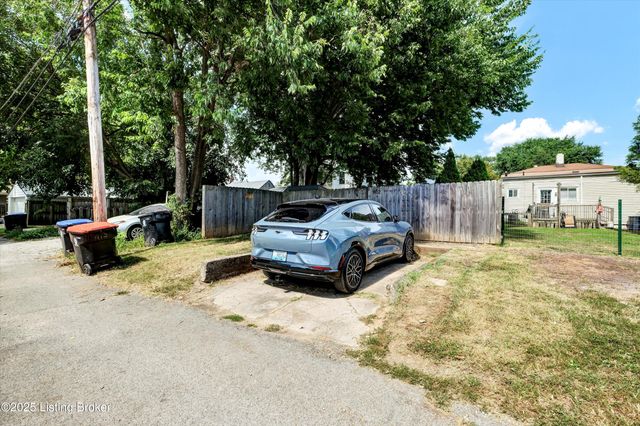 1112 Mulberry St, Louisville, KY 40217