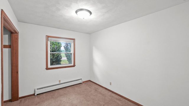 10009 Wolf Road, Geneseo, IL 61254
