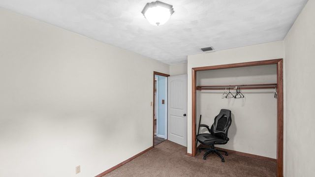 10009 Wolf Road, Geneseo, IL 61254