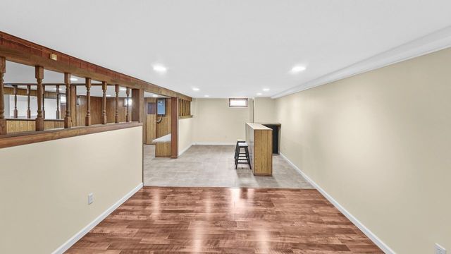 10009 Wolf Road, Geneseo, IL 61254