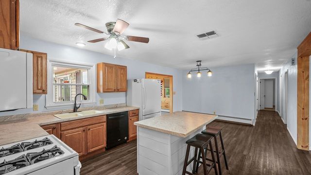 10009 Wolf Road, Geneseo, IL 61254