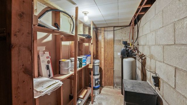 10009 Wolf Road, Geneseo, IL 61254