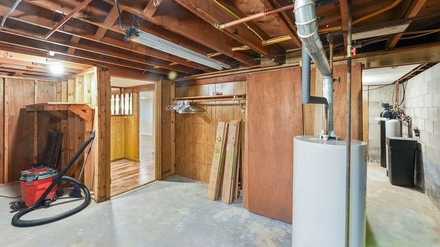 10009 Wolf Road, Geneseo, IL 61254