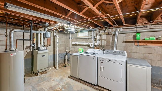 10009 Wolf Road, Geneseo, IL 61254