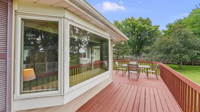 10009 Wolf Road, Geneseo, IL 61254