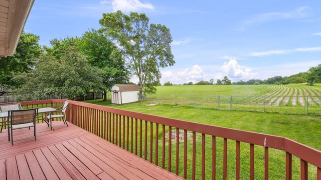 10009 Wolf Road, Geneseo, IL 61254