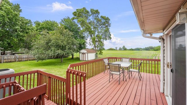 10009 Wolf Road, Geneseo, IL 61254