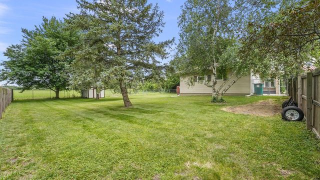 10009 Wolf Road, Geneseo, IL 61254