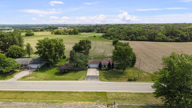 10009 Wolf Road, Geneseo, IL 61254