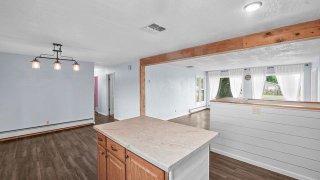 10009 Wolf Road, Geneseo, IL 61254