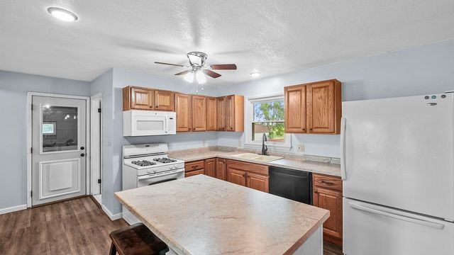 10009 Wolf Road, Geneseo, IL 61254