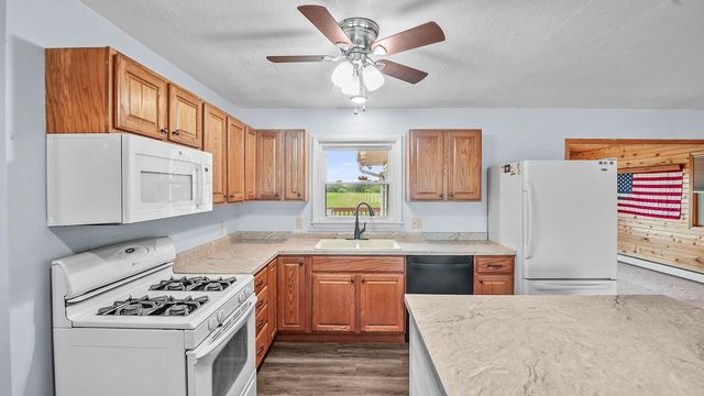 10009 Wolf Road, Geneseo, IL 61254