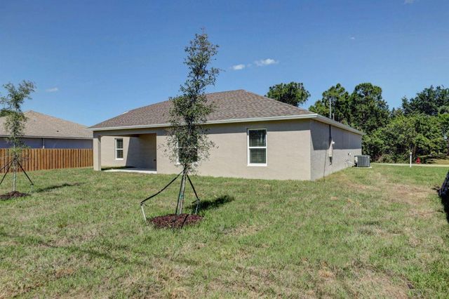 373 SW Log Drive, Port St. Lucie, FL 34953