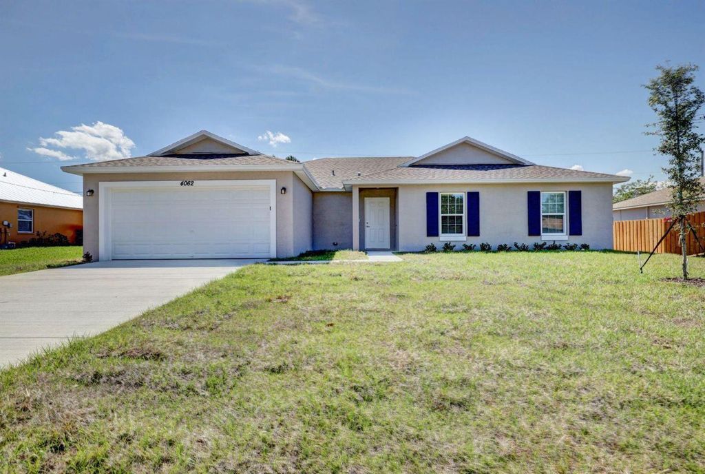373 SW Log Drive, Port St. Lucie, FL 34953