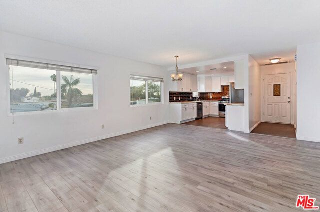 1522 S Point View Street, Los Angeles, CA 90035