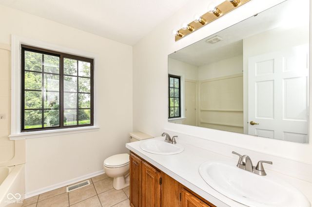 9910 Culpepper Drive, Carmel, IN 46032