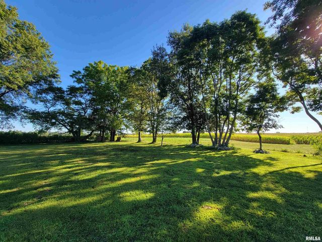 2517 Cherrybark Lane, Flora, IL 62839