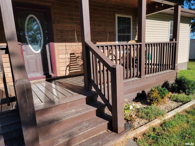 2517 Cherrybark Lane, Flora, IL 62839