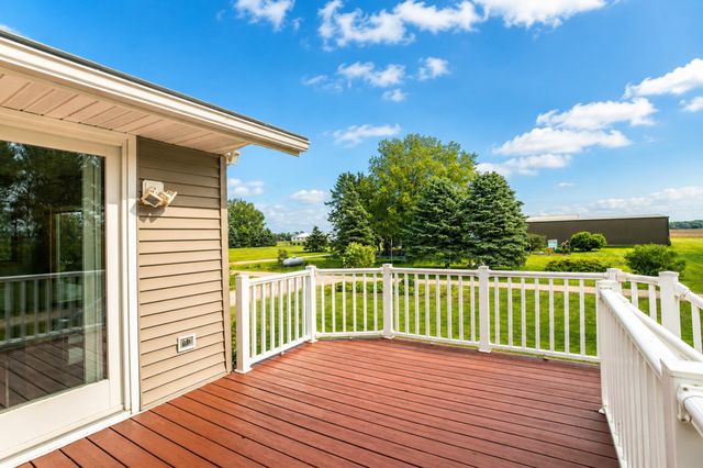 17168 560th Avenue, Austin, MN 55912
