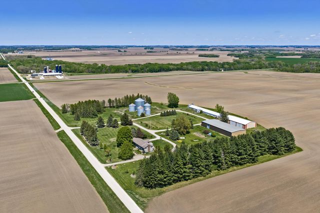 17168 560th Avenue, Austin, MN 55912