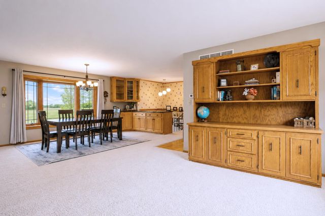 17168 560th Avenue, Austin, MN 55912