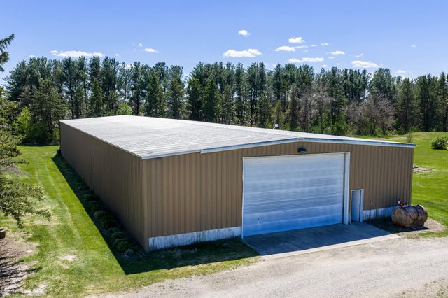 17168 560th Avenue, Austin, MN 55912