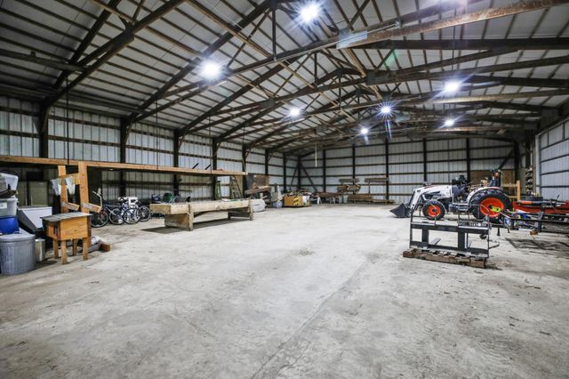17168 560th Avenue, Austin, MN 55912