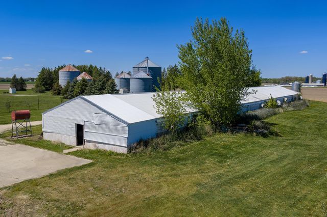 17168 560th Avenue, Austin, MN 55912