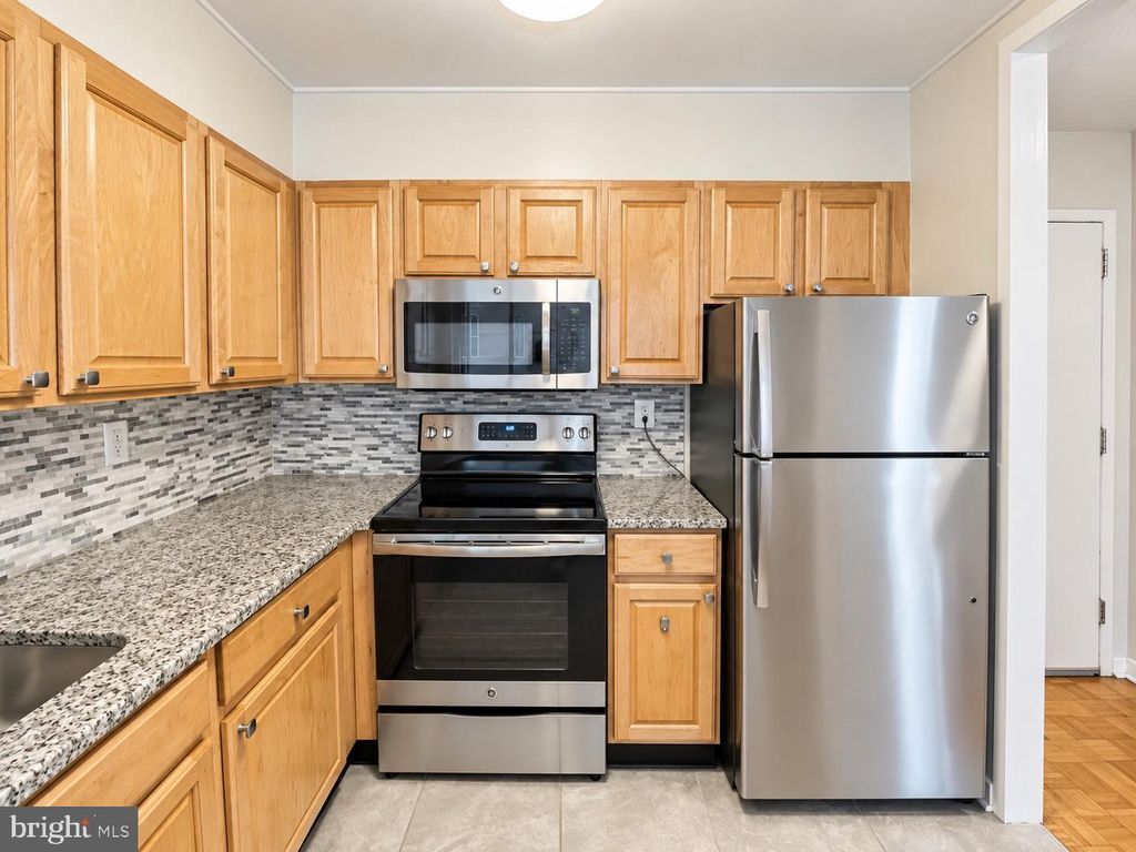 224-30 W RITTENHOUSE SQ #214, PHILADELPHIA, PA 19103 — photo 5