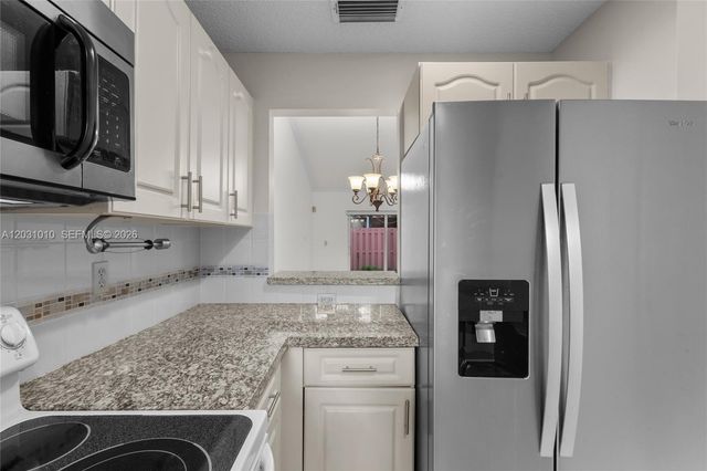 330 NW 114th Avenue 7105, Sweetwater, FL 33172