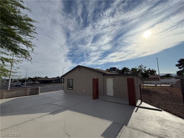 4900 Washington, Las Vegas, NV 89110